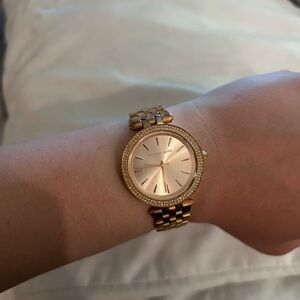 Michael Kors MK3507 Women's Stainless Steel Quartz Watch 25170 (BIN 1-30)